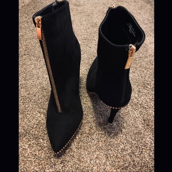 Studded Heels - Picture 3 of 3